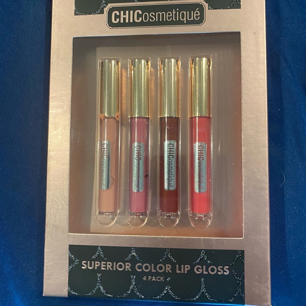 Lip gloss 4 colors
